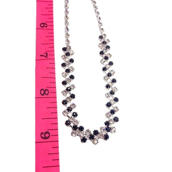 Silver and Black Rhinestone Collar Necklace - Picture 4 of 4
